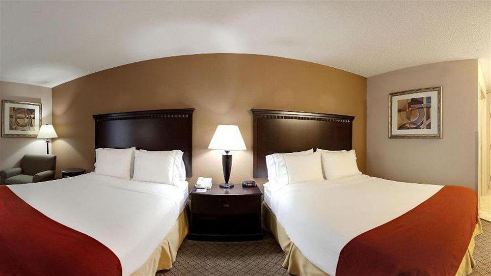 Hotel Holiday Express Kansas City Missouri By Ihg Liberty