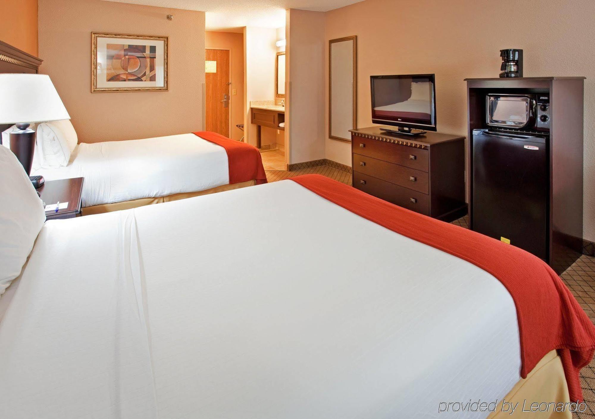 Holiday Express Kansas City Missouri By Ihg Hotel Liberty